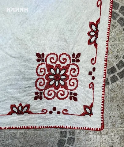 Ръчно бродирана българска бродерия 4 , снимка 2 - Декорация за дома - 55733016