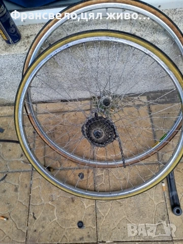 28 цола ретро шосейни капли за велосипед колело Shimano 105 задна леко подбита и всичко на снимки 