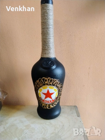 Декоративно шише на ПФК ЦСКА посредством декупаж