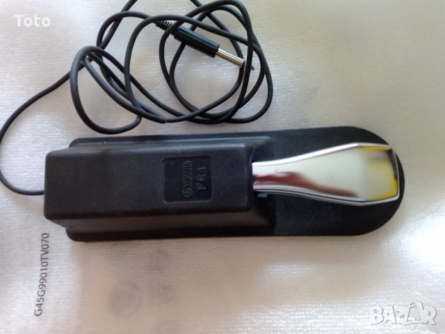 Различни педали- Sustain,volume,damper pedalsYamaha,Korg,Roland,Boss   , снимка 2 - Пиана - 35662856