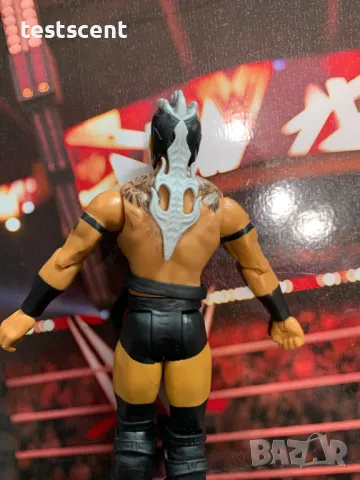 Екшън фигура WWE Kalisto Калисто Mattel Basic figure играчка lucha, снимка 11 - Колекции - 49512673