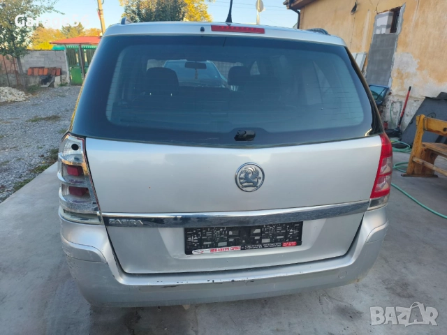 Opel Zafira B 1.9 120 6ск., снимка 4 - Автомобили и джипове - 52124069