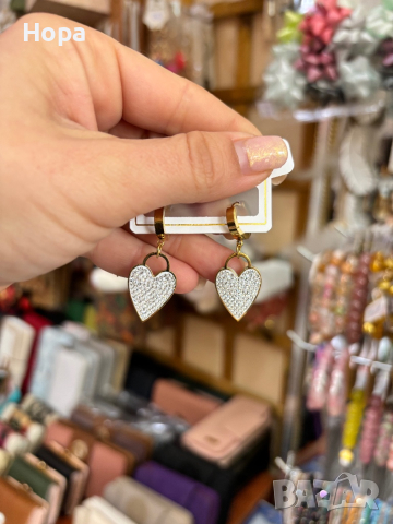 Обеци, снимка 2 - Обеци - 24981593