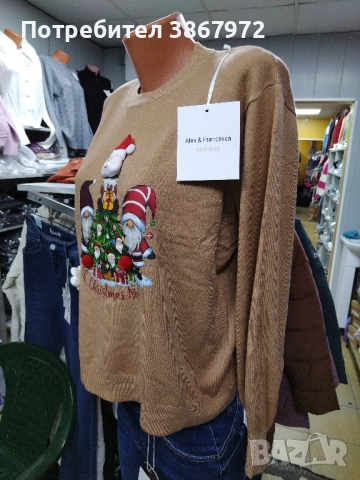 Коледен пуловер Ангора и Кашмир , снимка 2 - Блузи с дълъг ръкав и пуловери - 52565158