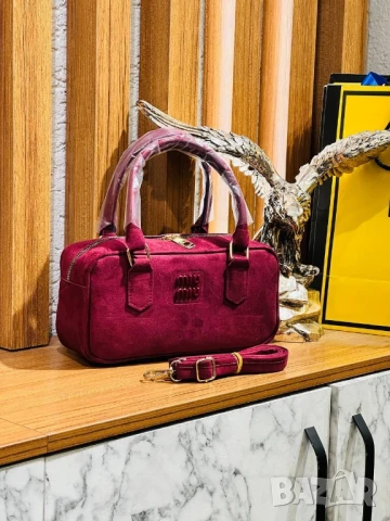 чанти Miu Miu , снимка 5 - Чанти - 50643481
