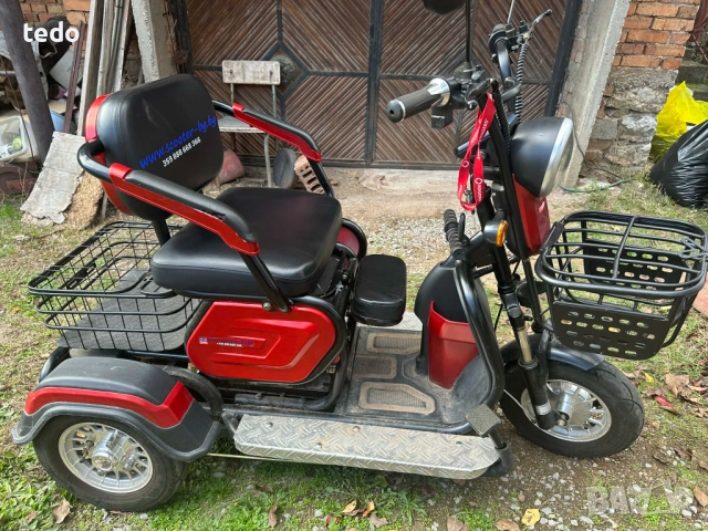 Електрическа триколка с три седалки EcoWay модел М19X бордо