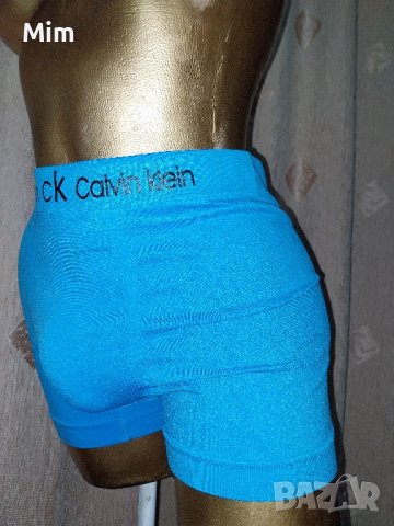 Calvin Klein XL/XXL Светло син безшевен мъжка боксер , снимка 4 - Бельо - 42361569
