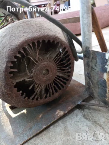 трифазен двигател.