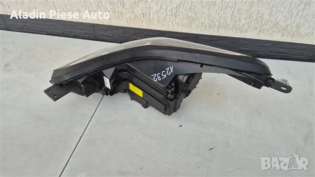 Десен фар Kia Sportage Xenon Led Пълна година 2016 2017 2018 2019 2020 2021 код 92102-F1110, снимка 3 - Аксесоари и консумативи - 48232271