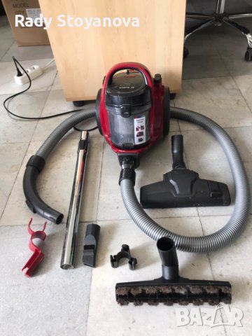 Прахосмукачка bosch serie 2 bagless червена, снимка 1