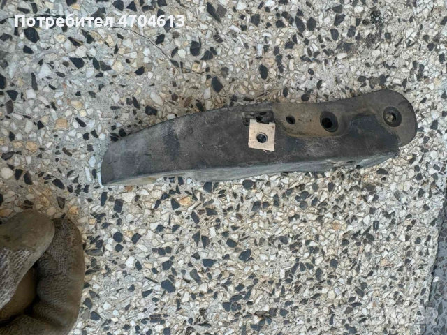 Декоративен завършек на ляв пласмасов праг на Ауди Audi A8 D4 H4 само за 10Eur. 4h0854816b, снимка 2 - Части - 53136464