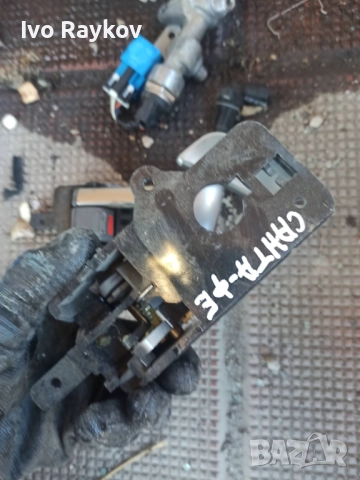 Дръжки врати , вътрешни за Hyundai Santa Fe II 2.2 CRDI , снимка 3 - Части - 52159624