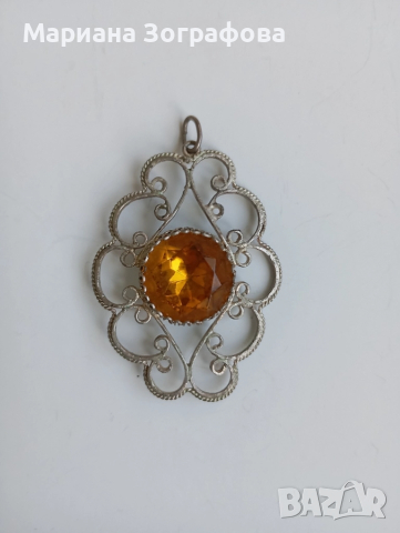 Старинни брошки 7 бр., - Сребърни обеци и медальони 1970-80, Пръстени с чешки камъни "Оптима" 80 г., снимка 14 - Антикварни и старинни предмети - 48819592