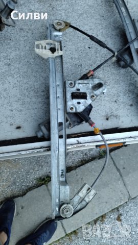 Преден ляв шофйорски стъклоповдигач за Пежо 206 98-09г. от Pejo 206 Peugeot машинка моторче, снимка 2 - Части - 41718119
