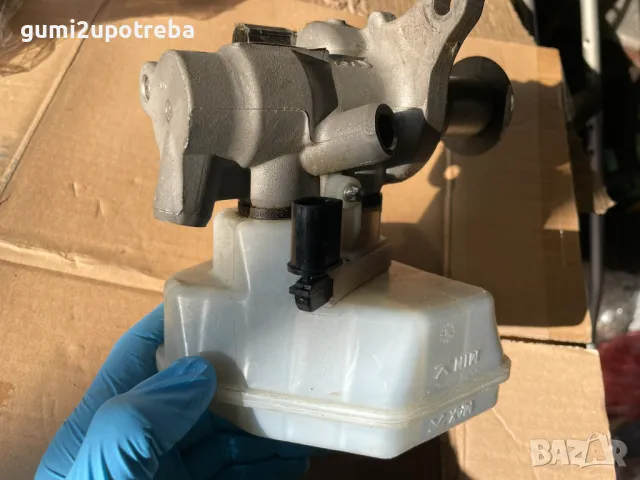 Спирачна Помпа 7P0611303A Porsche Cayenne 3.0D 92A/2012г, снимка 9 - Части - 48807081