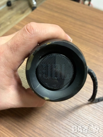JBL Flip 4 - за части, снимка 3 - Bluetooth тонколони - 53514234