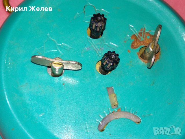 JANTAR MADE in USSR Стар РУСКИ БУДИЛНИК МЕХАНИЧЕН НАСТОЛЕН ЧАСОВНИК ЯНТАР СССР 43687, снимка 14 - Антикварни и старинни предмети - 44466351