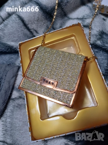 Сет с три червила в луксозна опаковка чантичка, снимка 2 - Декоративна козметика - 52213581