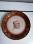 Порцеланова чиния с лика на папа Йоан Павел 2, снимка 1