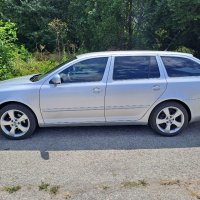 Skoda Octavia II FL + 4бр. Зимни гуми на мет.джанти, снимка 4 - Автомобили и джипове - 41557319