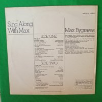 Max Bygraves – 1971 - Sing Along With Max(Pye Records – NSPL 18361)(Easy Listening,Vocal), снимка 2 - Грамофонни плочи - 44828515