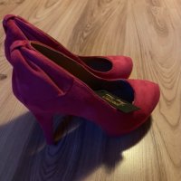 Обувки, снимка 2 - Дамски обувки на ток - 44389361
