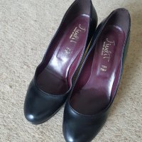 Обувки, снимка 3 - Дамски обувки на ток - 41555191