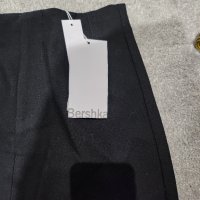 ЧИСТО НОВА КЪСА ПОЛА BERSHKA XS, снимка 1 - Поли - 42512651