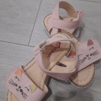 Детски сандали , снимка 1 - Детски сандали и чехли - 41406338