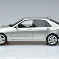LEXUS IS200 1998 - мащаб 1:18 на OTTOmobile моделът е нов в кутия, снимка 3 - Колекции - 40746452