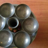Метален сервиз с 6 чаши и гарафа Ереван, снимка 2 - Антикварни и старинни предмети - 35862003