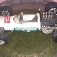 Рядка играчка състезателна кола на SCHUCO 356 175, Brabham Ford Formula 1, снимка 4 - Други ценни предмети - 41564899