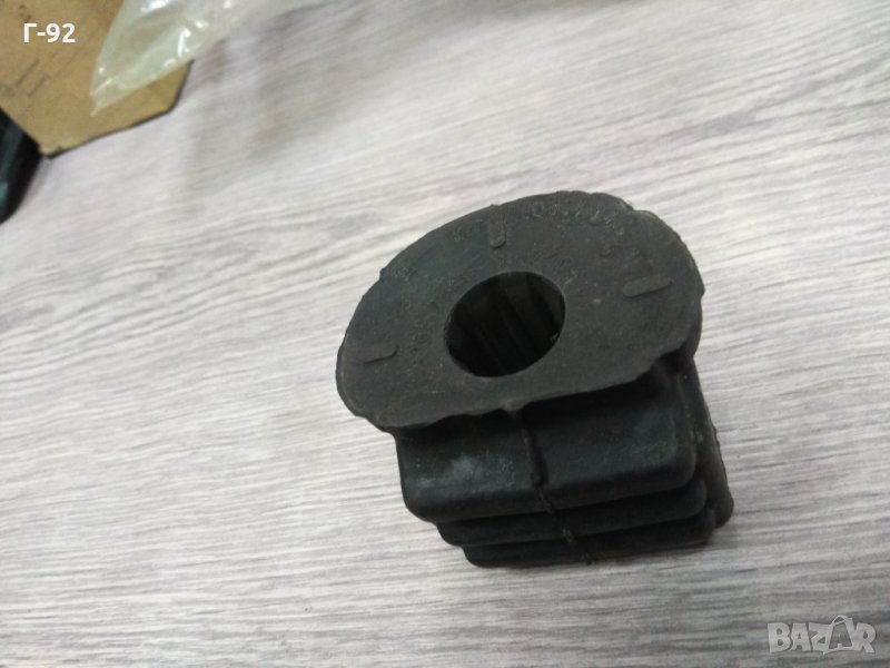 90334546**GM**NEU**OPEL**Тампон, носач***KADETT E,**08.1984-07.1994**, снимка 1