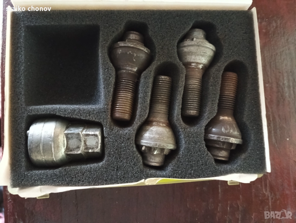 Секретни болтове за PEUGEOT, снимка 1