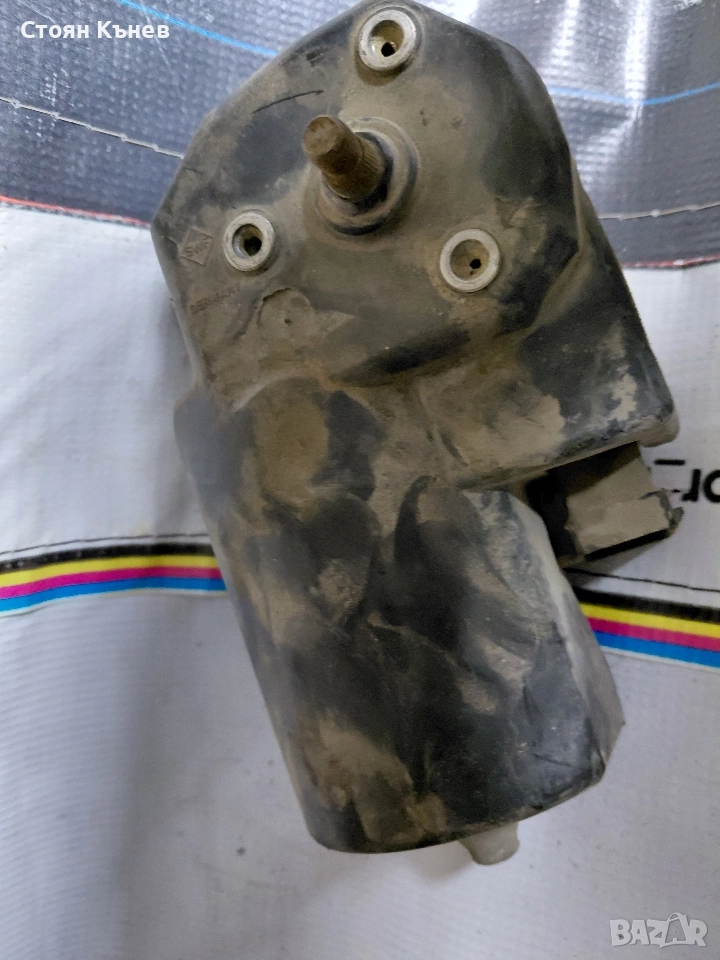 Моторче за чистачките 12 волта. , снимка 1