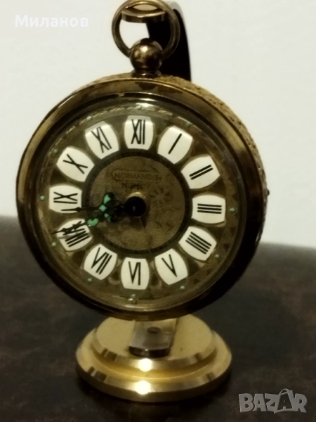 Стар механичен будилник, настолен часовник, снимка 1