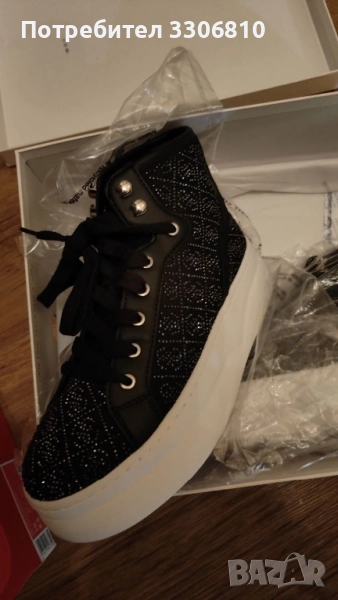 Дамски кецове Guess , снимка 1