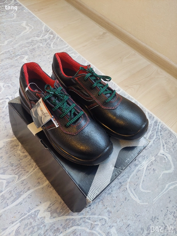 Нови работни обувки, снимка 1