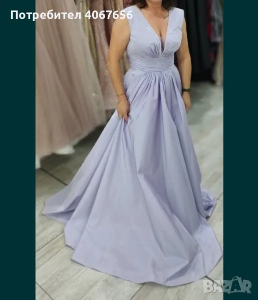 Продавам тази страхотна рокля , снимка 1