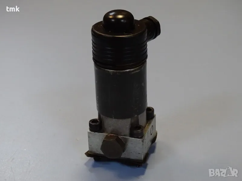 Хидравличен вентил HAWE GZ3.1 24VDC hydraulik directional valve, снимка 1