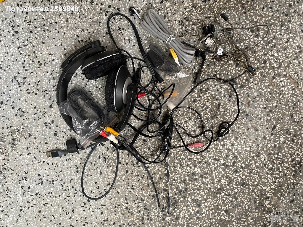 лот от кабели и слушалки, снимка 1