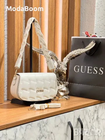 Guess | дамски чанти | различни цветове , снимка 3 - Чанти - 48122019