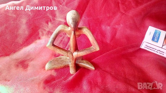 Страхотна ръчна дърворезба фигура , снимка 1