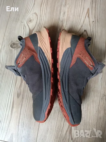 Дамски туристически обувки AKU Omnia V-Light GTX, 41.5, снимка 3 - Маратонки - 56140555