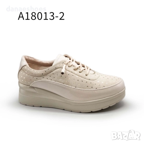 Дамски обувки в бежово на платформа 