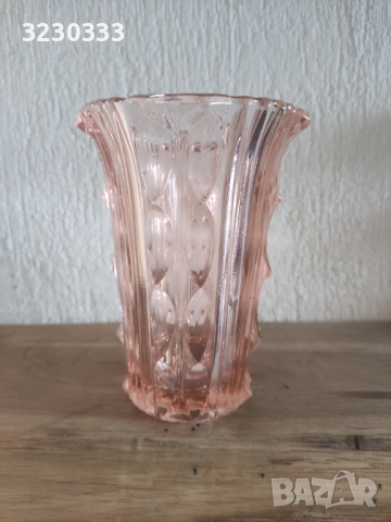 Стъклена стара ваза, снимка 1 - Други стоки за дома - 44791910
