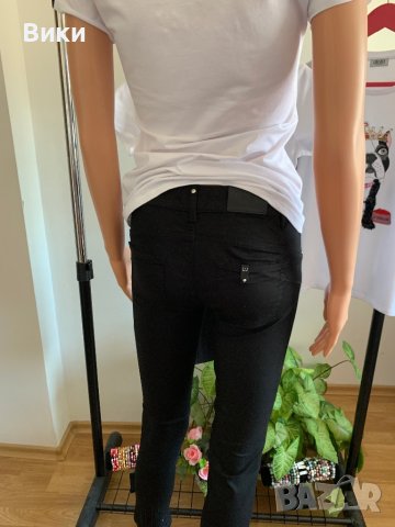 Черен панталон и тениска на Liu Jo, снимка 12 - Панталони - 41328694