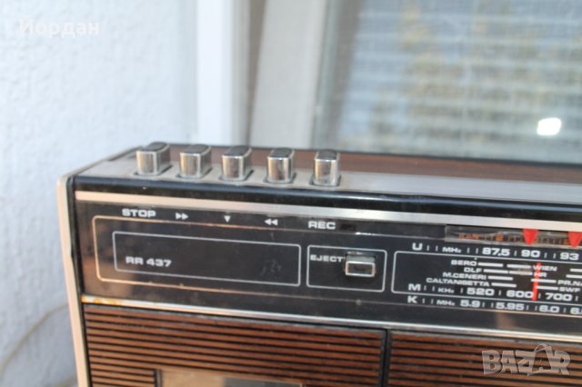 Радио касетофон ''Philips'' RR 437, снимка 2 - Антикварни и старинни предмети - 41786329
