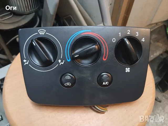Панел климатик за Форд Фиеста и Пума 96FP19A522FA