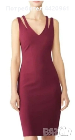 Къса прилепнала рокля 